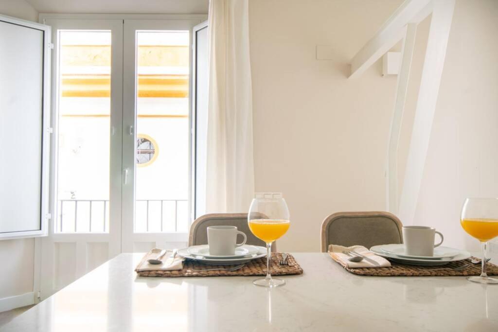 Appartement G12 Trendy And Comfy Bright Loft Meters From Bullring And Trianas Bridge, Galera Street à Séville Extérieur photo